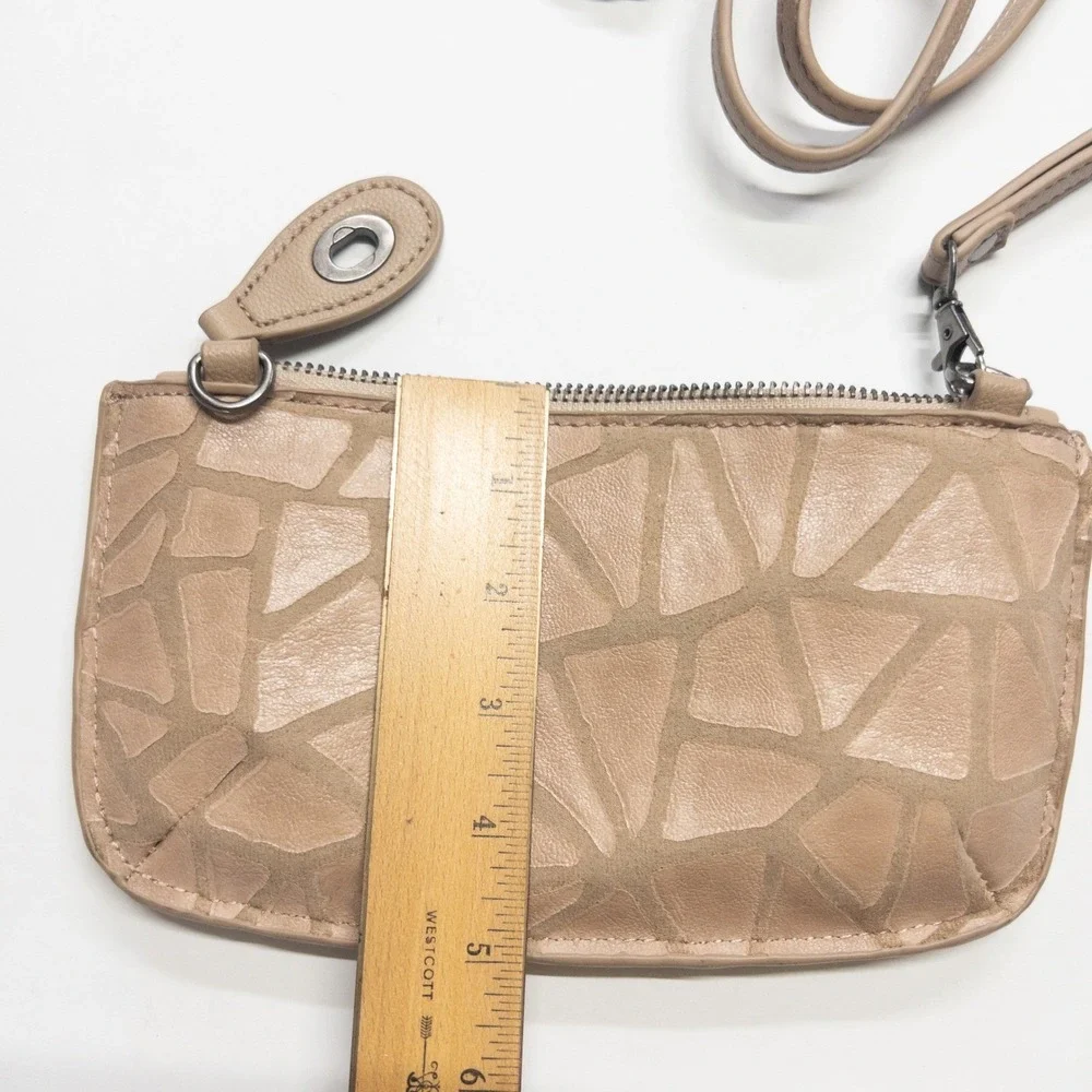 Crossbody Wallet Purse Beige Small‎ Convertible Zip Wristlet Travel Everyday